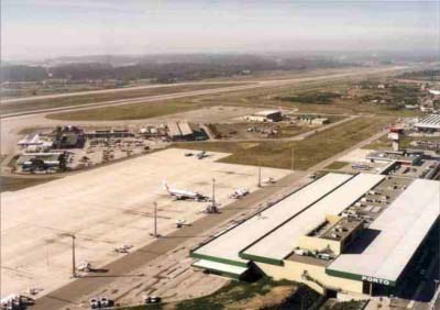 <div style="text-align:center; color:white;"><div style="font-size:17px; ">Sá Carneiro Airport Expansion (Oporto)*</div><br>Cliente: ANA<br>Ano: 1986 – 1989</div>