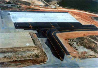 <div style="text-align:center; color:white;"><div style="font-size:17px; ">Faro International Airport</div><br>Client: ANA, EP <br>Year: 1999 – 1999</div>