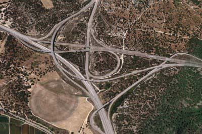 <div style="text-align:center; color:white;"><div style="font-size:17px; ">Stretch between Pegões / Marateca on the A13</div><br>Client: Junta Autónoma de Estradas<br>Year: 2000 – 2002</div>