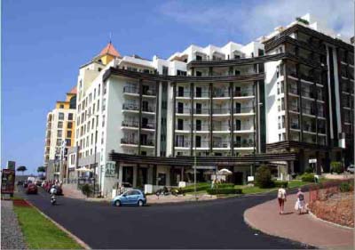 <div style="text-align:center; color:white;"><div style="font-size:17px; ">Madeira Forum *</div><br>Client: MDC<br>Year: 2001 – 2003</div>