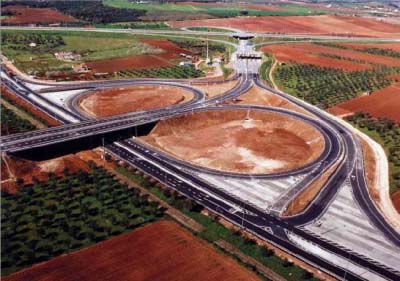 <div style="text-align:center; color:white;"><div style="font-size:17px; ">Alternative Route to EN255 in Borba and Vila Viçosa *</div><br>Client: ICOR<br>Year: 2002 – 2003</div>