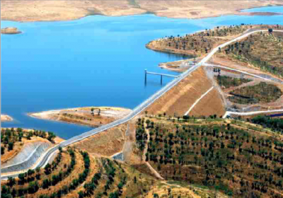 <div style="text-align:center; color:white;"><div style="font-size:17px; ">Álamos I e II Dam *</div><br>Client: EDIA<br>Year: 2004 – 2006</div>