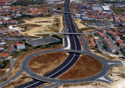 <div style="text-align:center; color:white;"><div style="font-size:17px; ">Padre Cruz / Intersection with CRIL (Lisbon Ring Road)</div><br>Client: EP – Estradas de Portugal, SA <br>Year: 2007 – 2007</div>