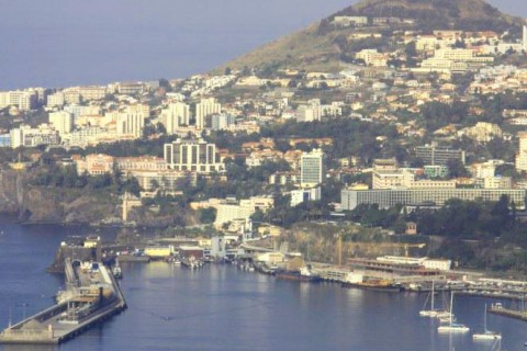 <div style="text-align:center; color:white;"><div style="font-size:17px; ">West Access Road to Funchal Seaport *</div><br>Client: Governo Regional da Madeira<br>Year: 2001 – 2004</div>