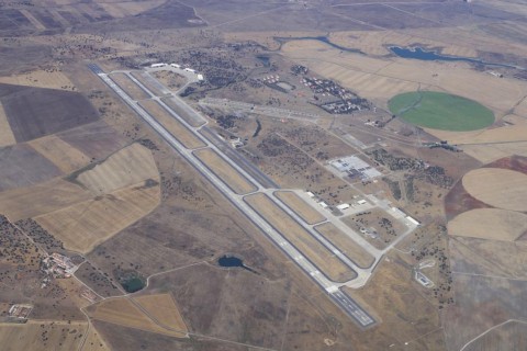 <div style="text-align:center; color:white;"><div style="font-size:17px; ">Runway at Beja Air Base </div><br>Client: Dir. de Serviços e Infra-Estrutura da Força Aérea<br>Year: 1963 – 1971</div>