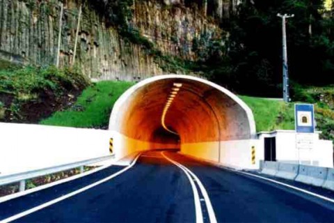 <div style="text-align:center; color:white;"><div style="font-size:17px; ">ER101 – Calheta / Prazeres, 1st phase *</div><br>Client: Governo Regional da Madeira<br>Year: 1997 – 2000</div>