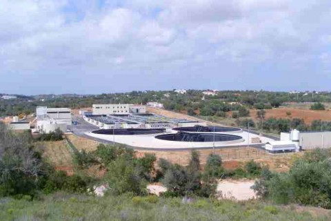 <div style="text-align:center; color:white;"><div style="font-size:17px; ">Wastewater interception and treatment (Albufeira)</div><br>Client: Águas do Algarve, SA<br>Year: 2009 – 2009</div>
