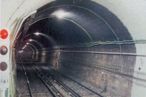 <div style="text-align:center; color:white;"><div style="font-size:17px; ">46th and 47th Sections – Lisbon Metro Green Line Sections – Campo Grande/Telheiras *</div><br>Client: Metropolitano de Lisboa<br>Year: 1999 – 2002</div>