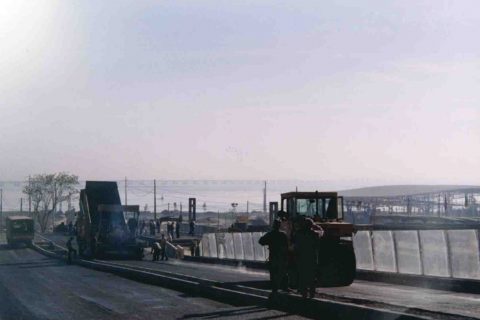 <div style="text-align:center; color:white;"><div style="font-size:17px; ">Passage to top C.F. (Northern Line, Lisboan)</div><br>Client: Expo 98<br>Year: 1995 – 1996</div>