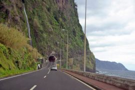 <div style="text-align:center; color:white;"><div style="font-size:17px; ">Aménagement du Tracé de la route ER101, S. Vicente/Porto Moniz, 3ème phase, Tunnels*</div><br>Client: Governo Regional da Madeira<br>Année: 2001 – 2004</div>